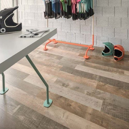 Slika za kategorijo Laminatni podi XPT Supreme Natural Touch