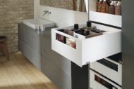 blum-space-tower-legrabox-pure-z-relingom-nd550-ks600-sat-bela-primer