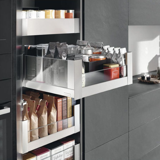 blum-space-tower-legrabox-free-s-steklom-nd50-ks450-sat-bela