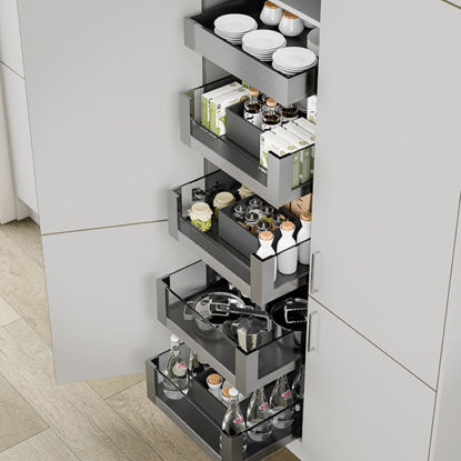 blum-space-tower-legrabox-free-s-steklom-nd500-ks450-orion-siva